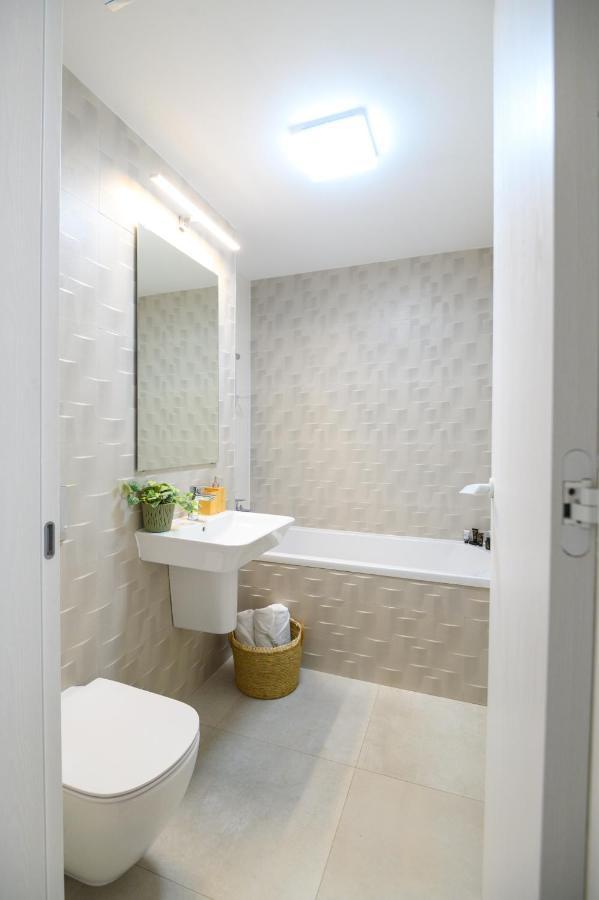 Appartamento North Twin Bucarest Esterno foto