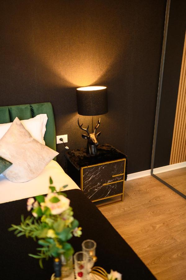 Appartamento North Twin Bucarest Esterno foto