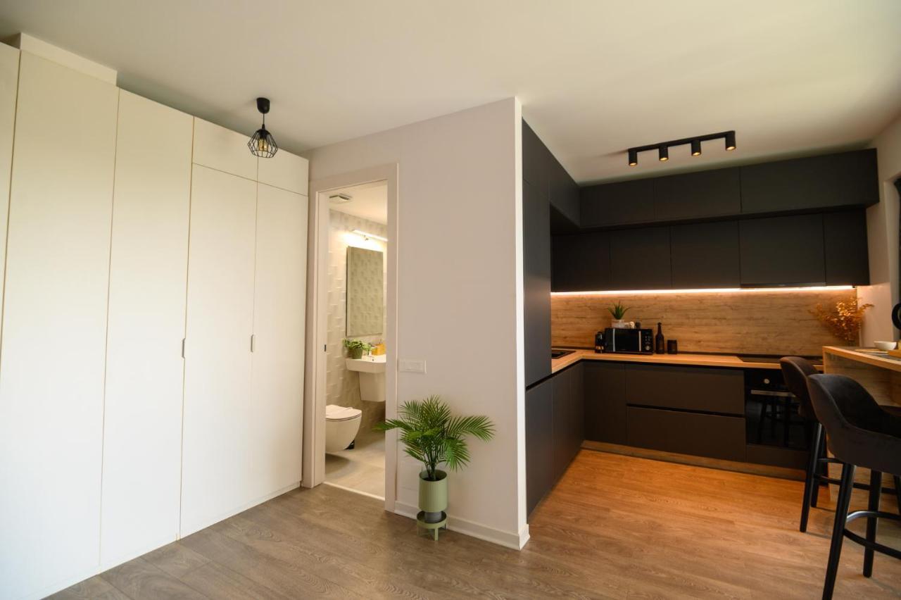Appartamento North Twin Bucarest Esterno foto